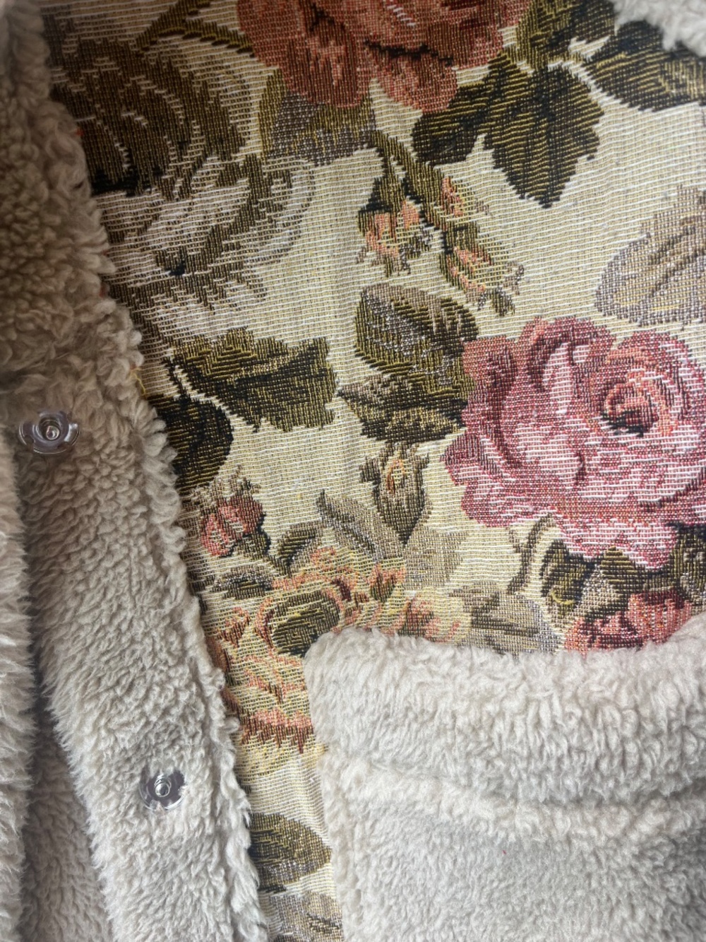 Flower Tapestry Sherpa Vest, 26 International Outdoor Collection, size L - Picture 3 of 9
